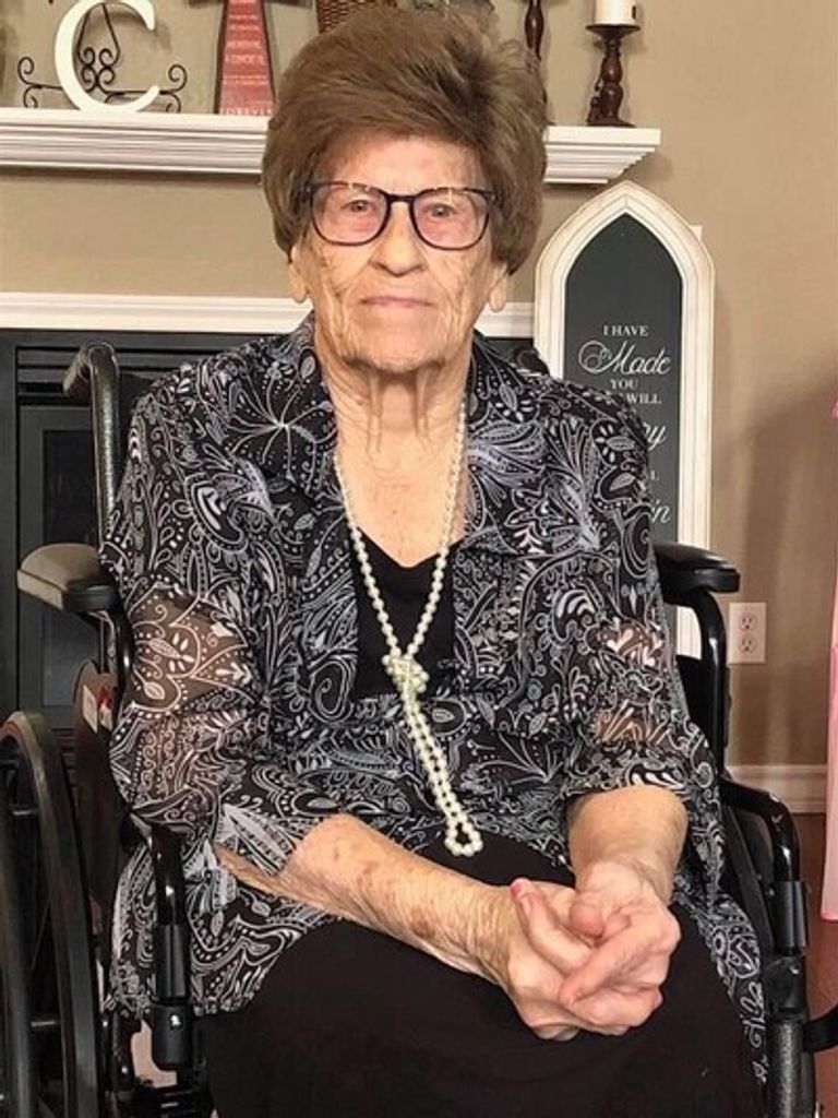 Helen Geraldean Layton Profile Photo