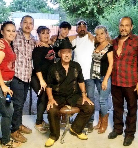 Adolfo Quintanilla photo gallery thumbnail 47 of 80