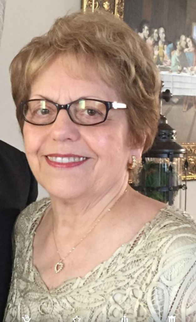 Marie Aluia Profile Photo