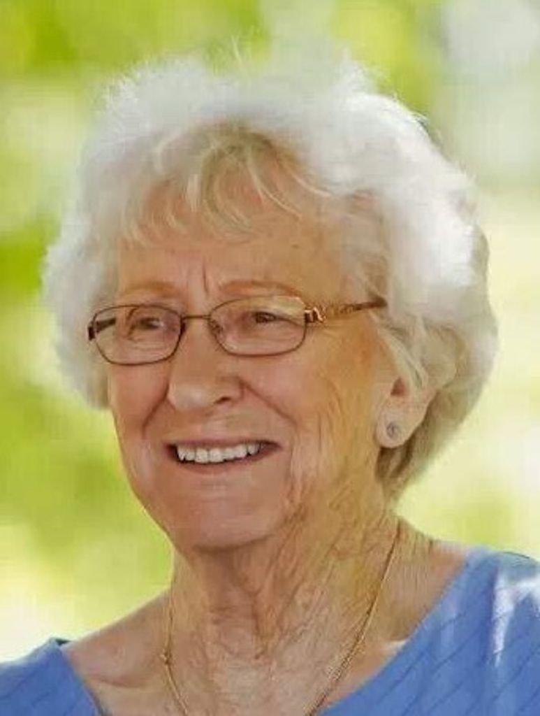 Toy Marie Breault Profile Photo