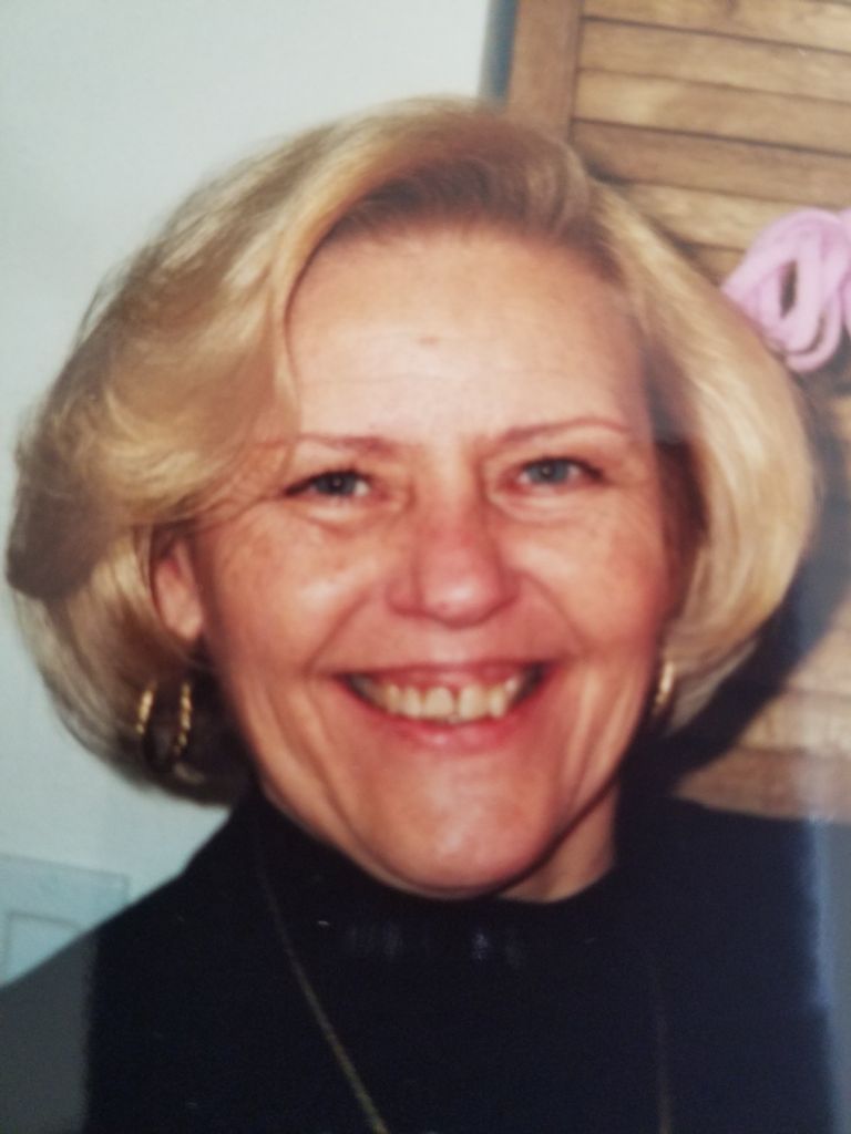 Carmella Lacriola
