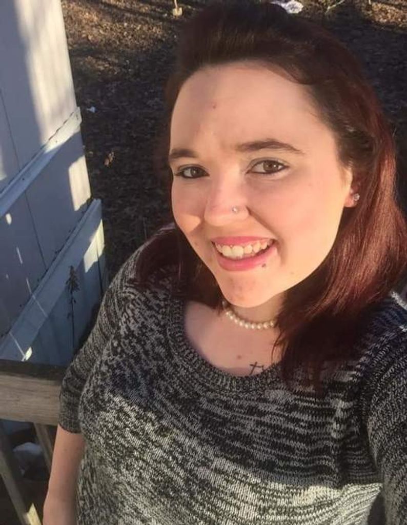 Jasmine Diane Holland Profile Photo