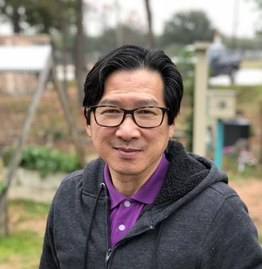 Peng Sia "Thomas" Tang