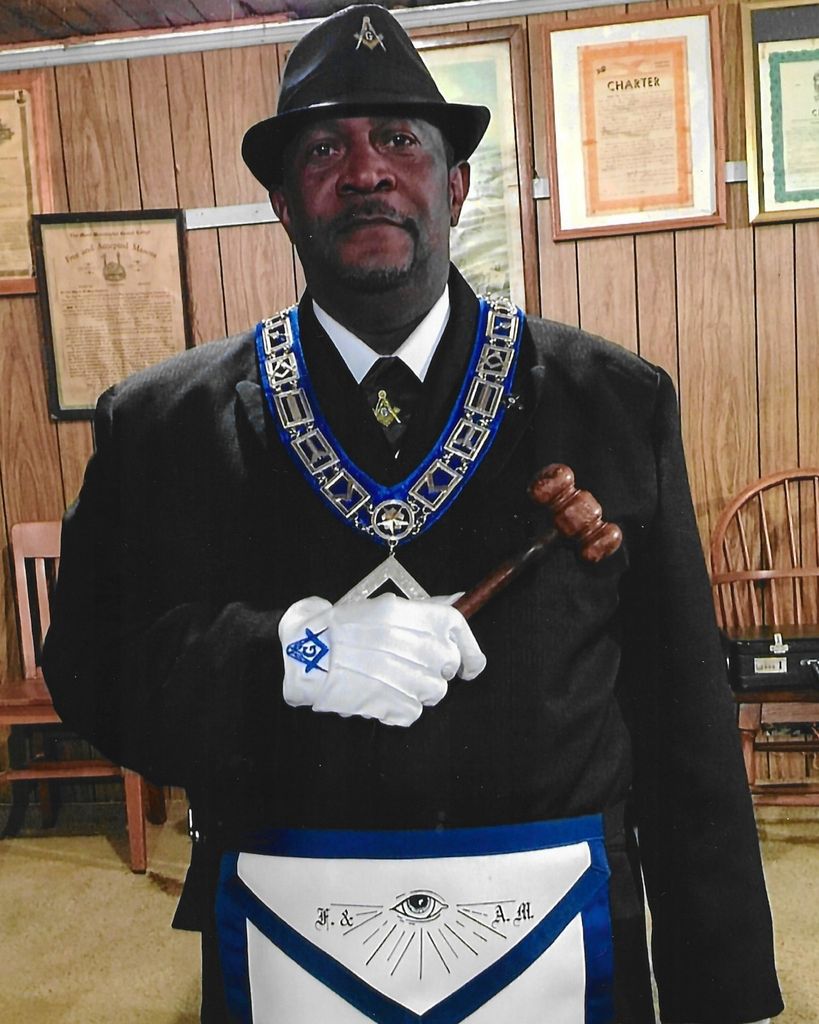 Harry Wayne Hood Profile Photo