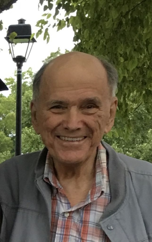 Rudolf E Desmond, Jr. Profile Photo