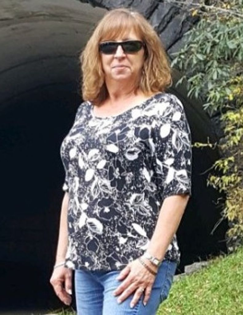 Pamela Jo (Roof)  Peterson Profile Photo