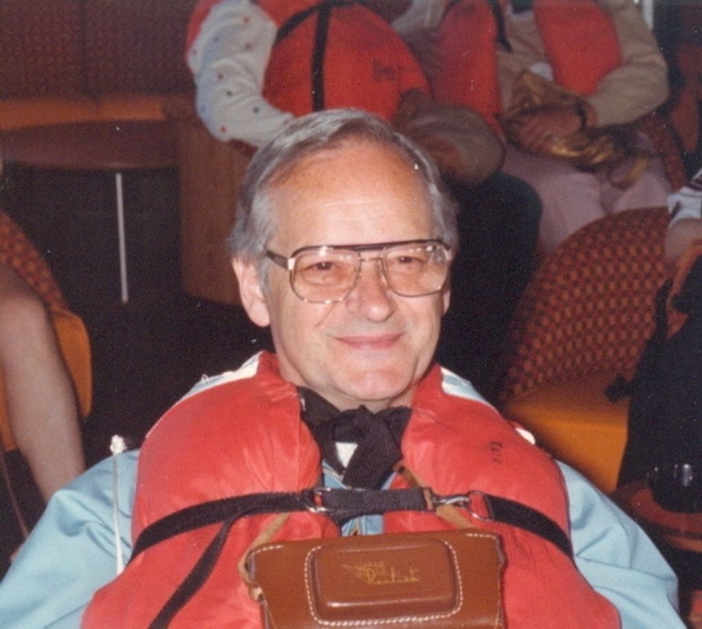 Thomas E Caves Profile Photo