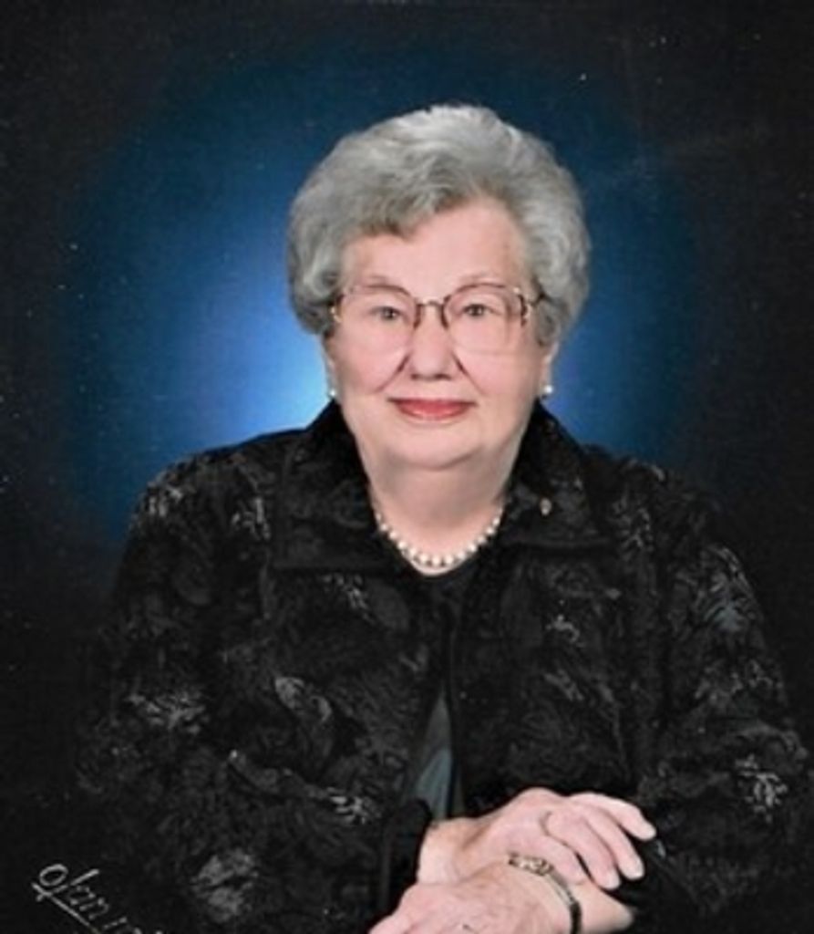 Charlotte Harris Holt