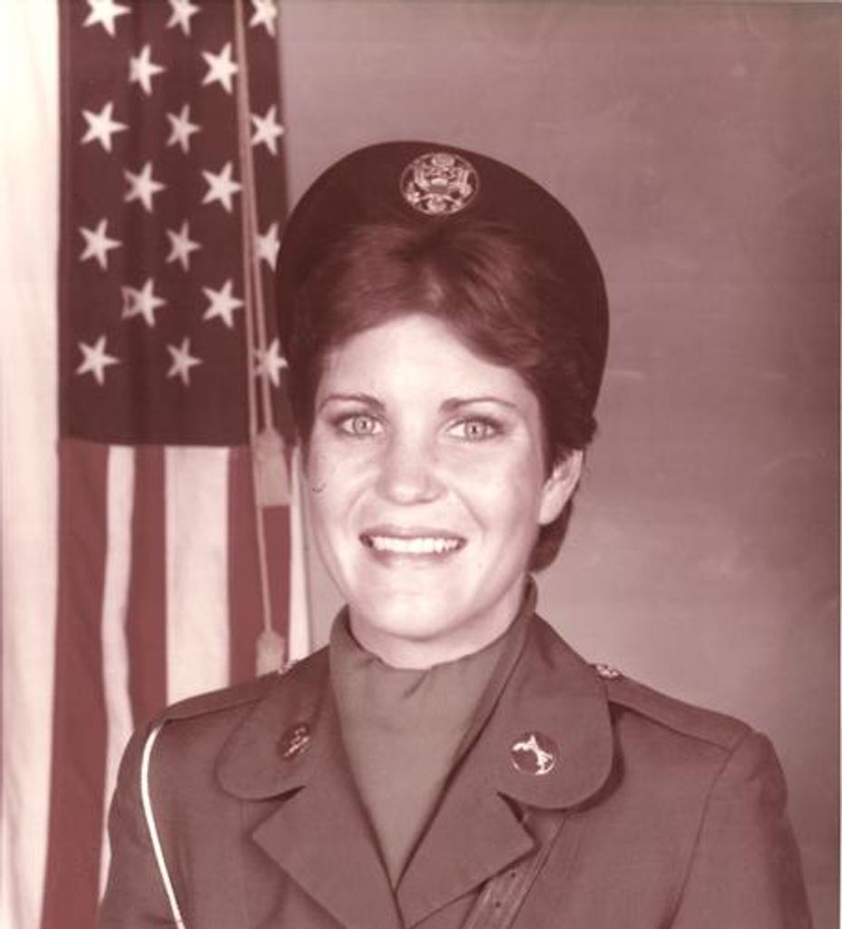 Julie (Johnson) Rivera Profile Photo