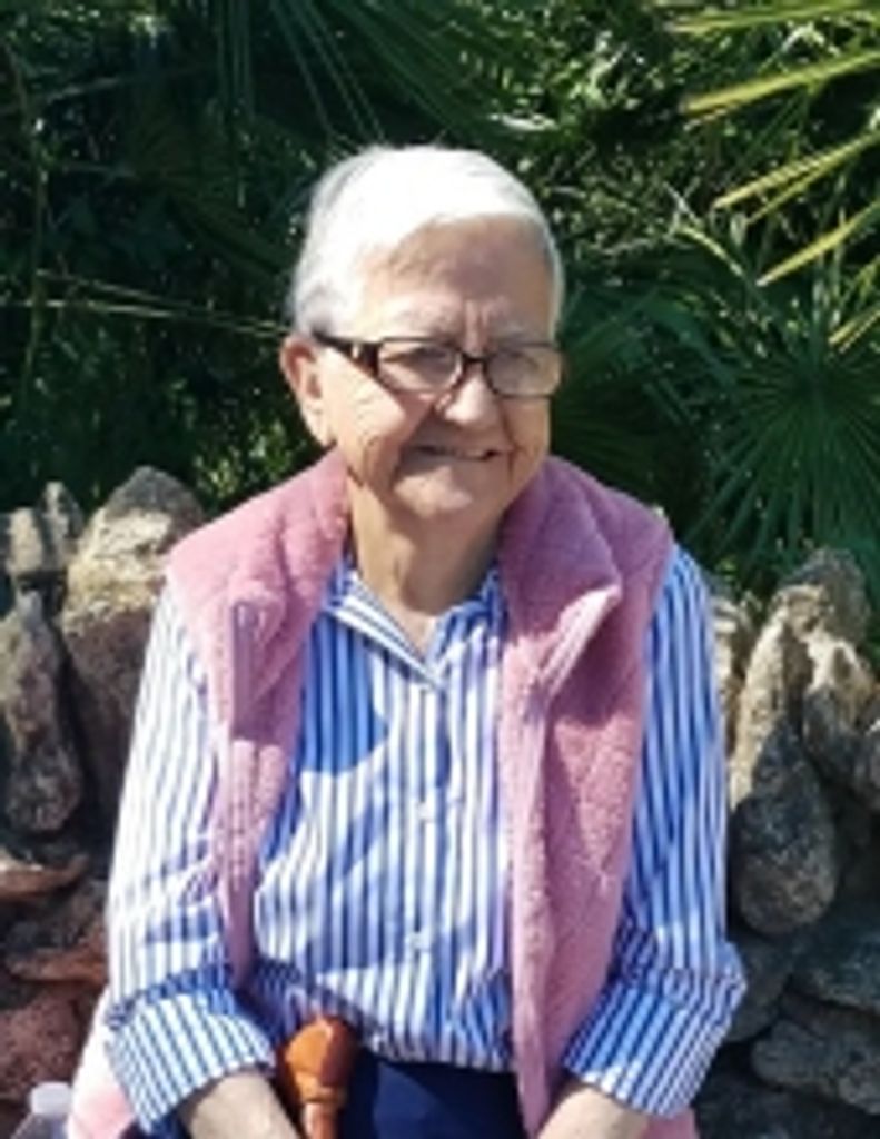 Maria R.  Fernandez