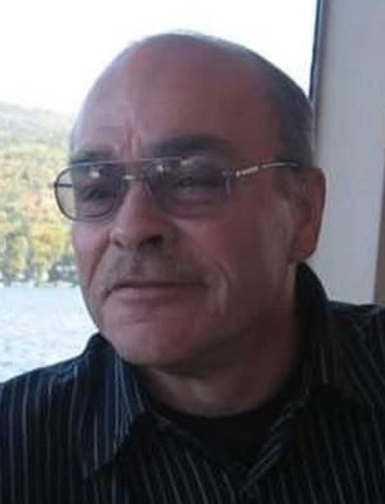 Robert Wood Profile Photo