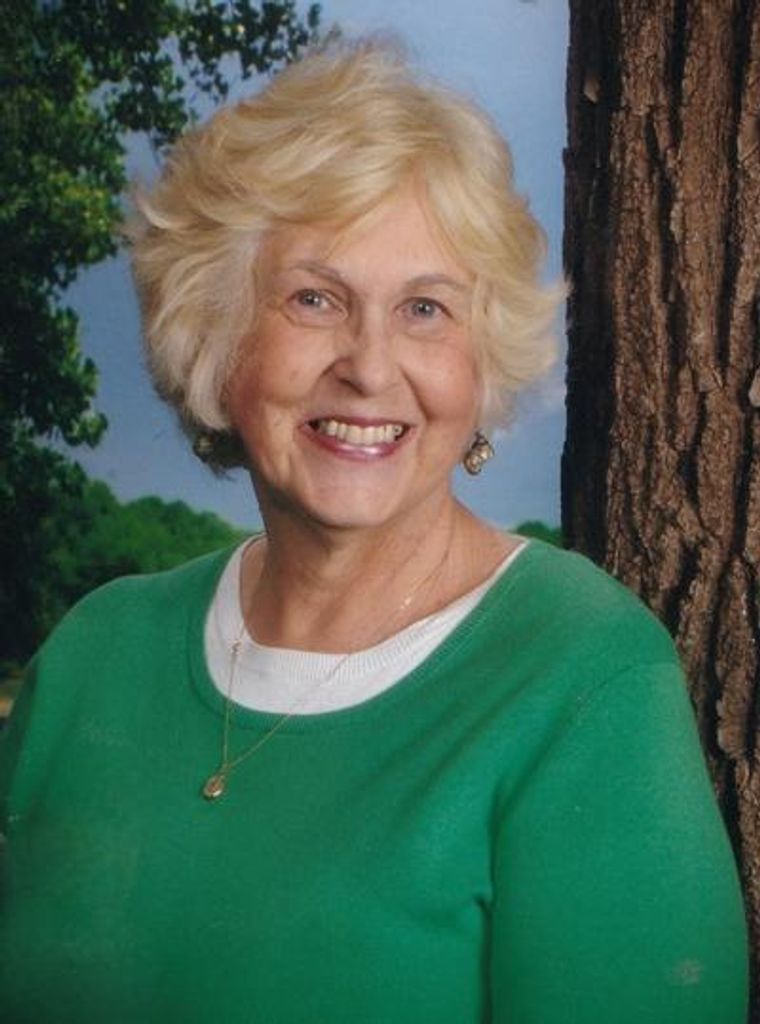 Linda Cooke Lewis Profile Photo