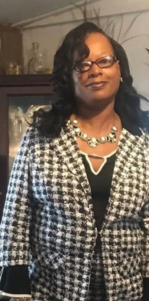 Linda "Lynn" Young Profile Photo