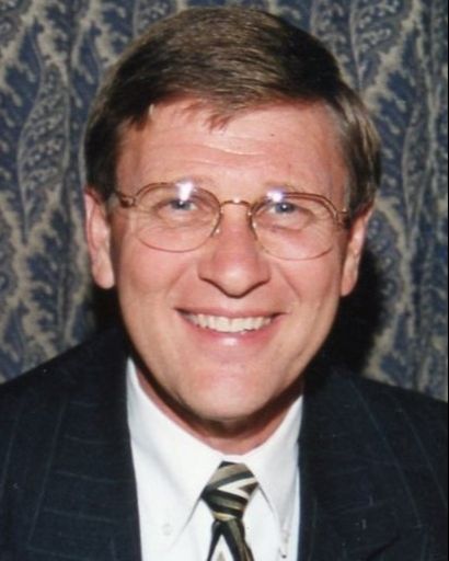 Regan L. Robertson Profile Photo