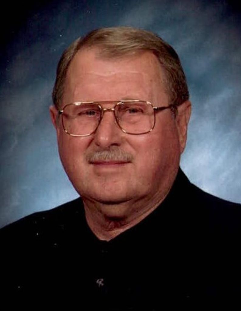 Robert "Bob" W. Bushman