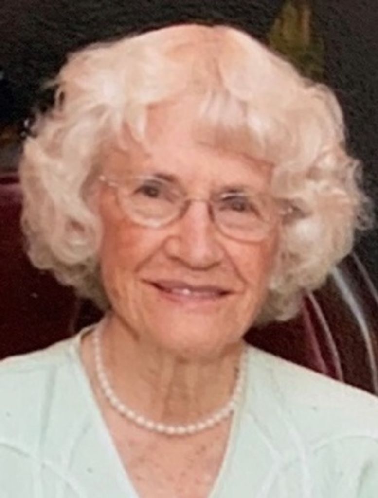Delphine Halasz Profile Photo
