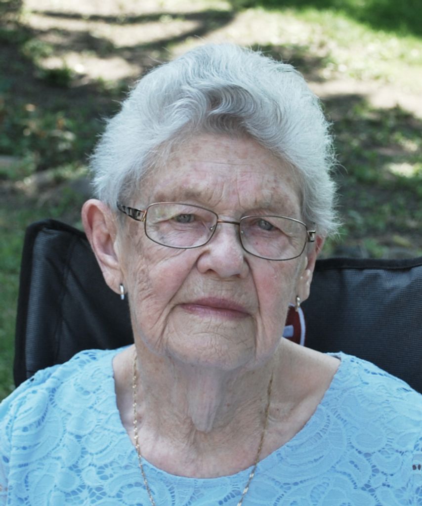 Lizzie Ellen (Peacock)  Desmarais Profile Photo
