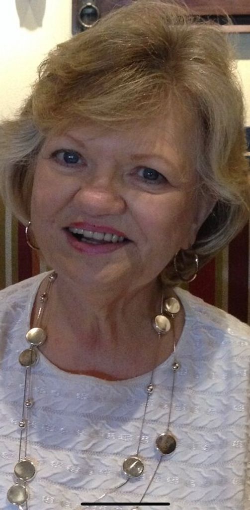 Carolyn Knight Jones Profile Photo