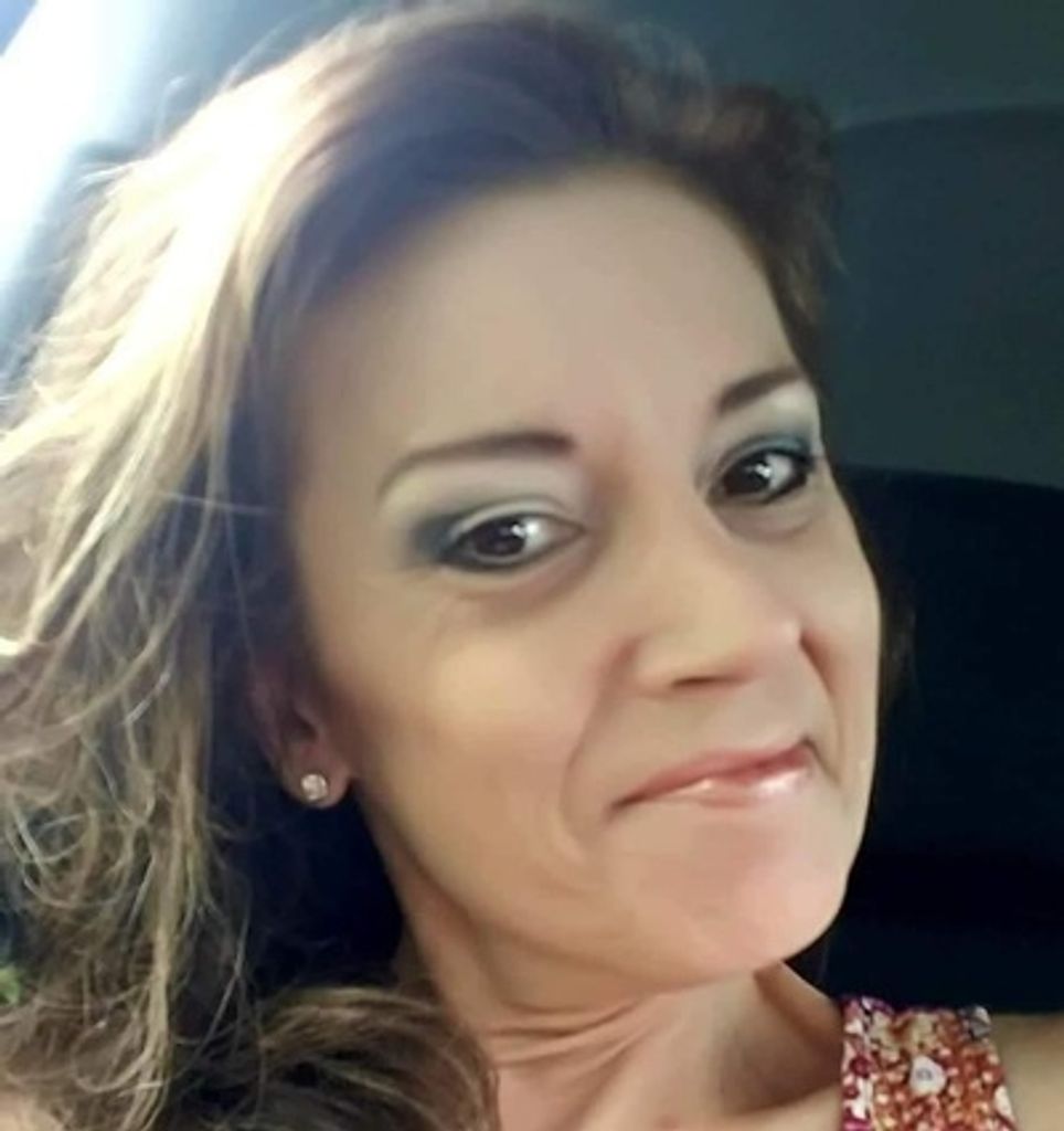 Lori Anna Davison Profile Photo