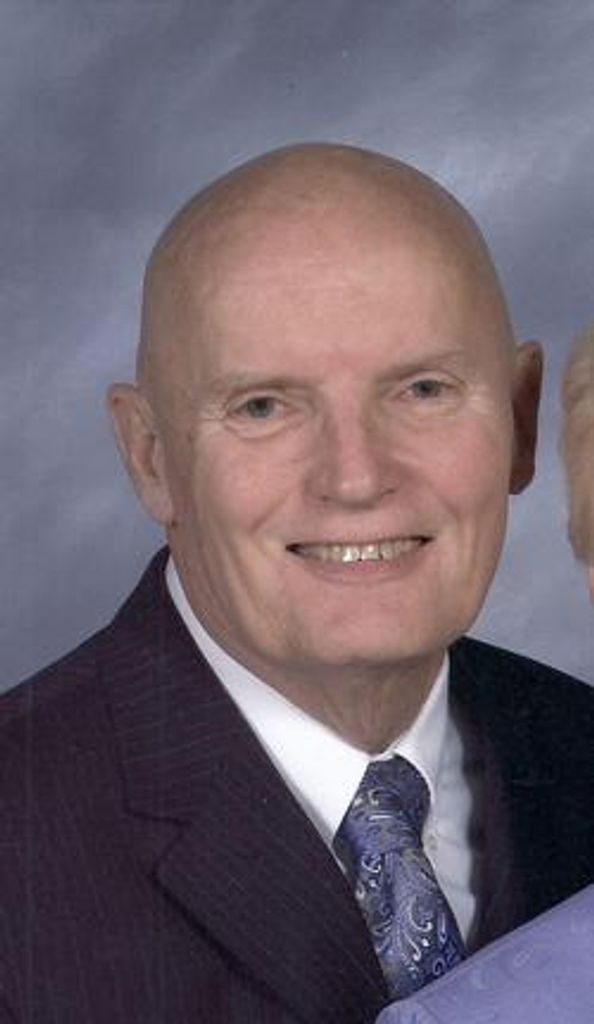 Lawrence D. "Larry" Kretzschmer