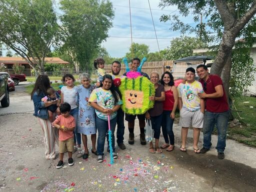 Maria Cristina Sanchez photo gallery thumbnail 41 of 78