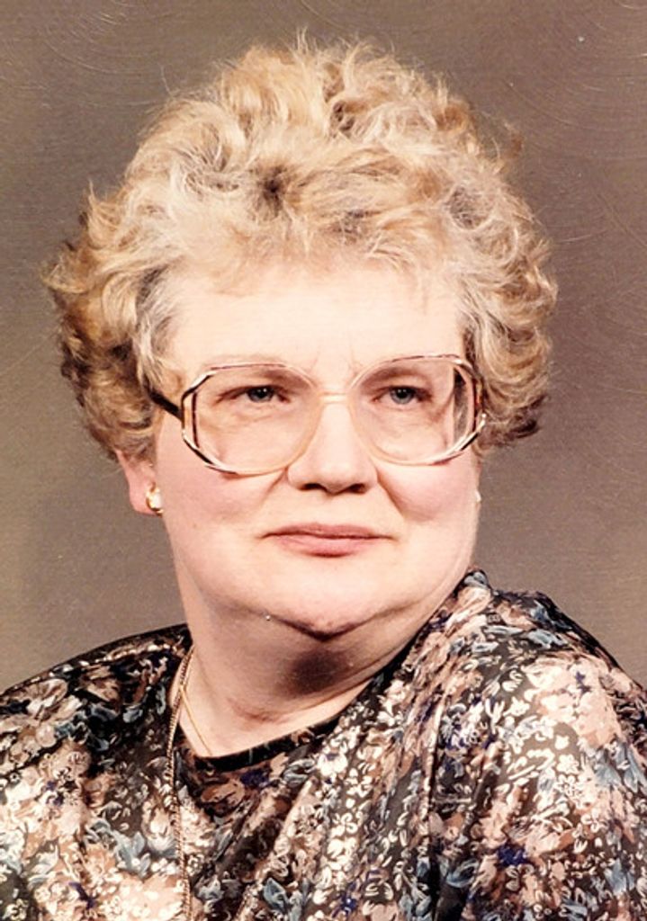 Vicky Lee