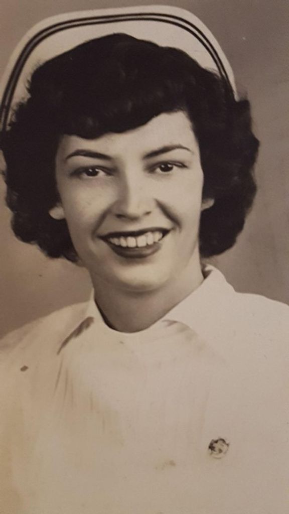 Elizabeth J. Hays Profile Photo