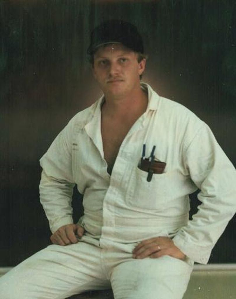 Maury Justin Robertson Profile Photo