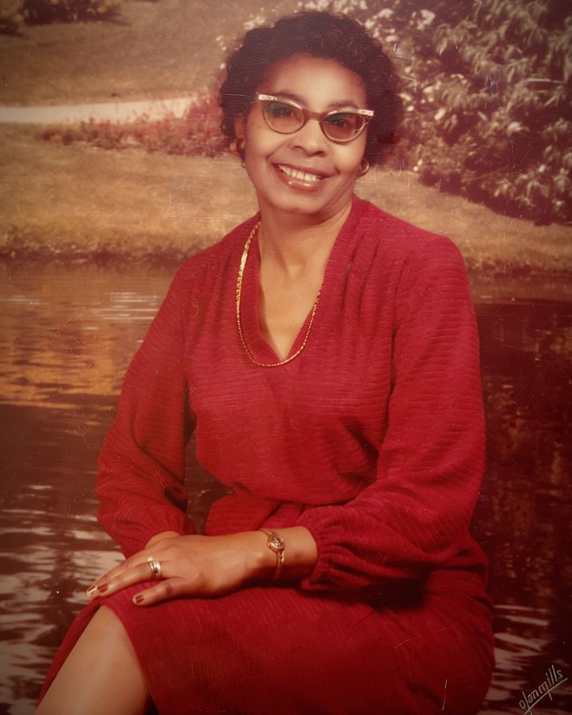 Mrs. Bessie T Hannah