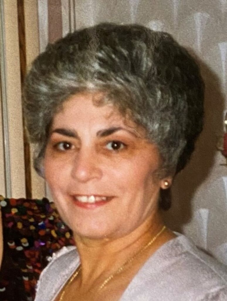 Polixeni "Paula" Kindinis Profile Photo
