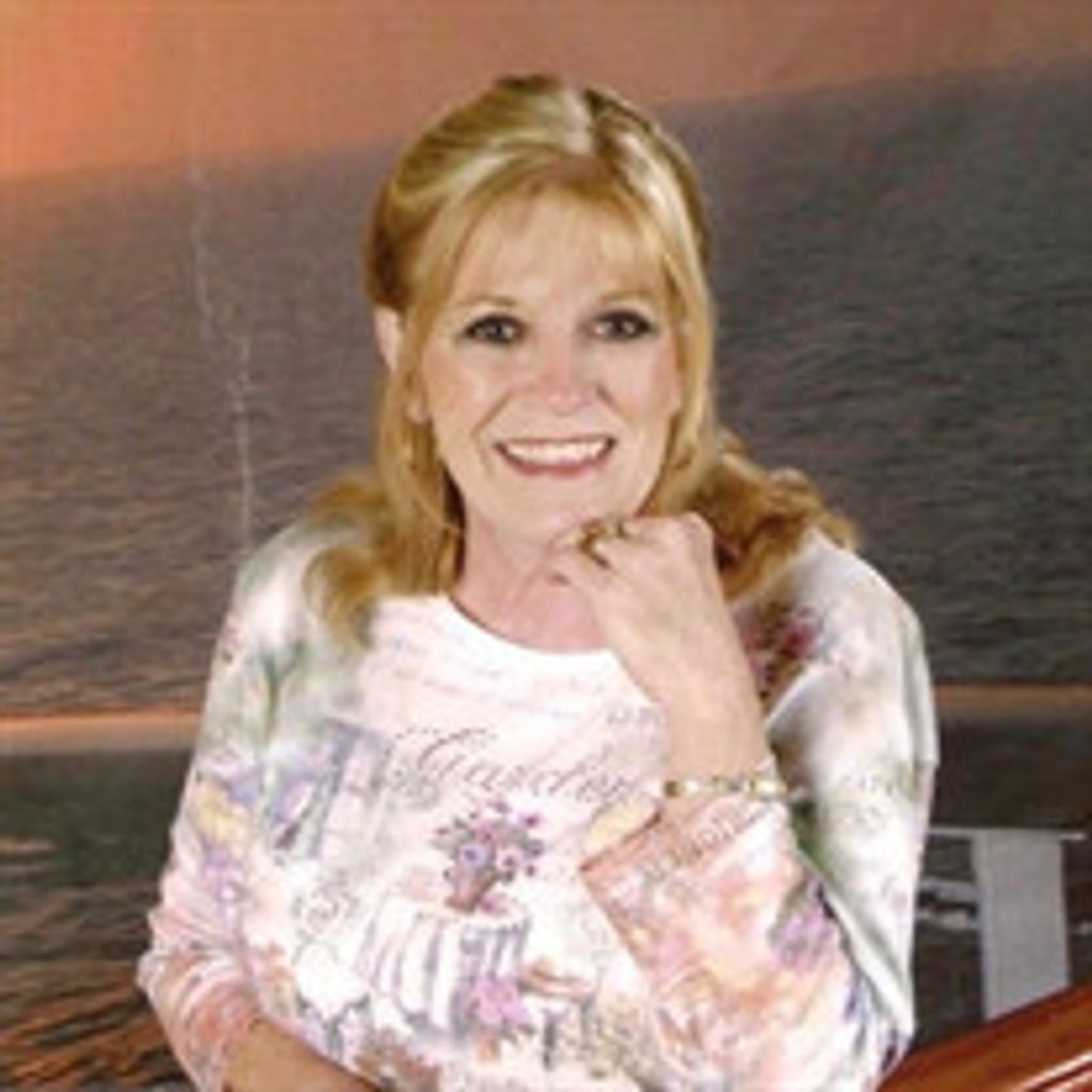Jamie Leann Hall Profile Photo