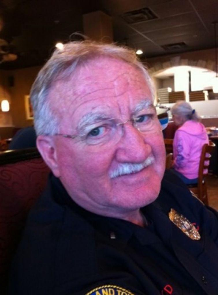 Robert Nolan Wood Profile Photo
