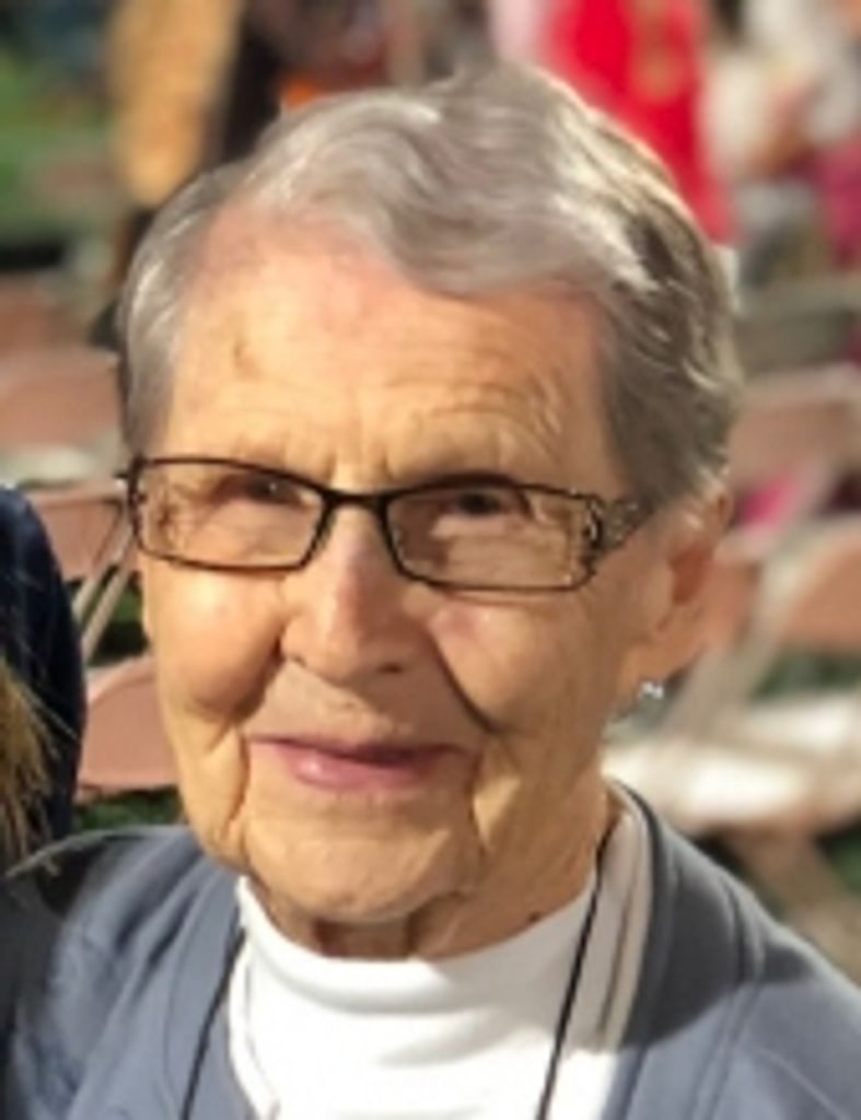 Lillian  Emily Giles