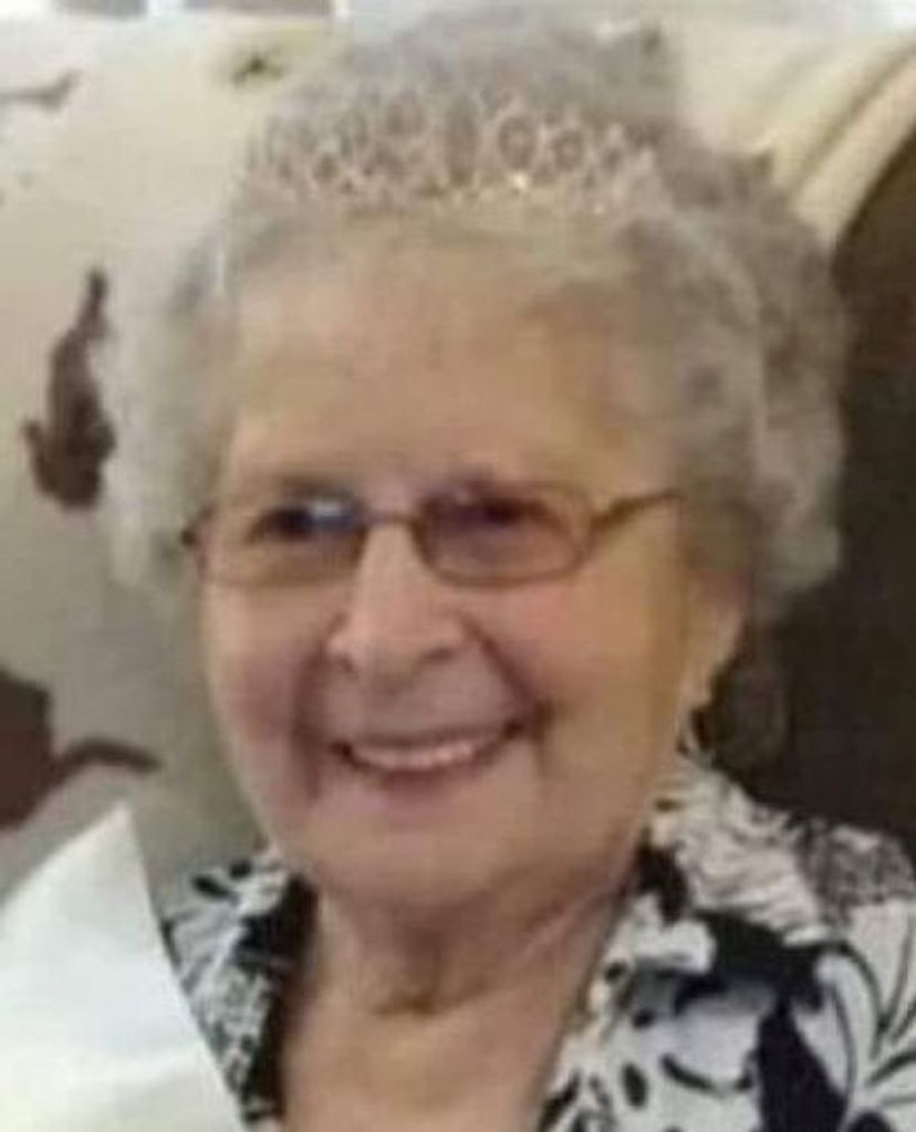 Cora Lea Delligatti