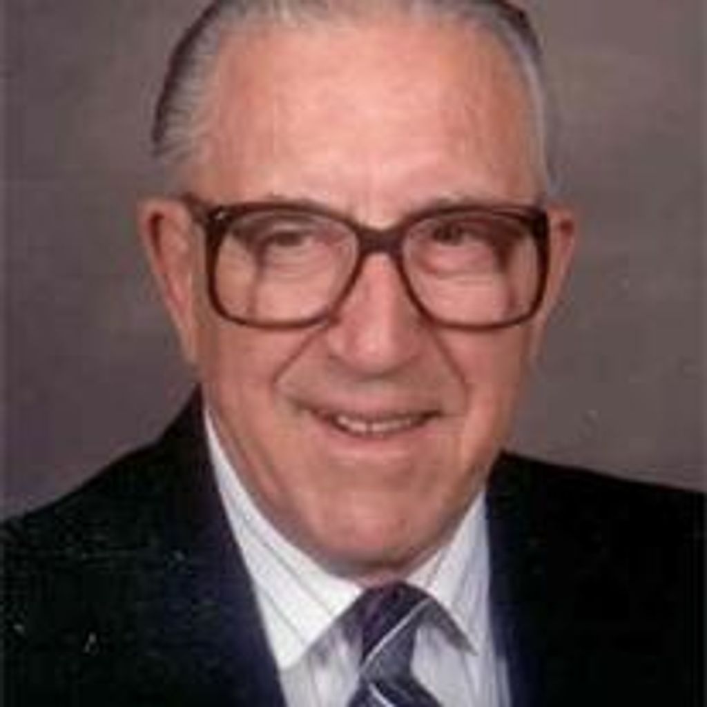 Kenneth Bowe
