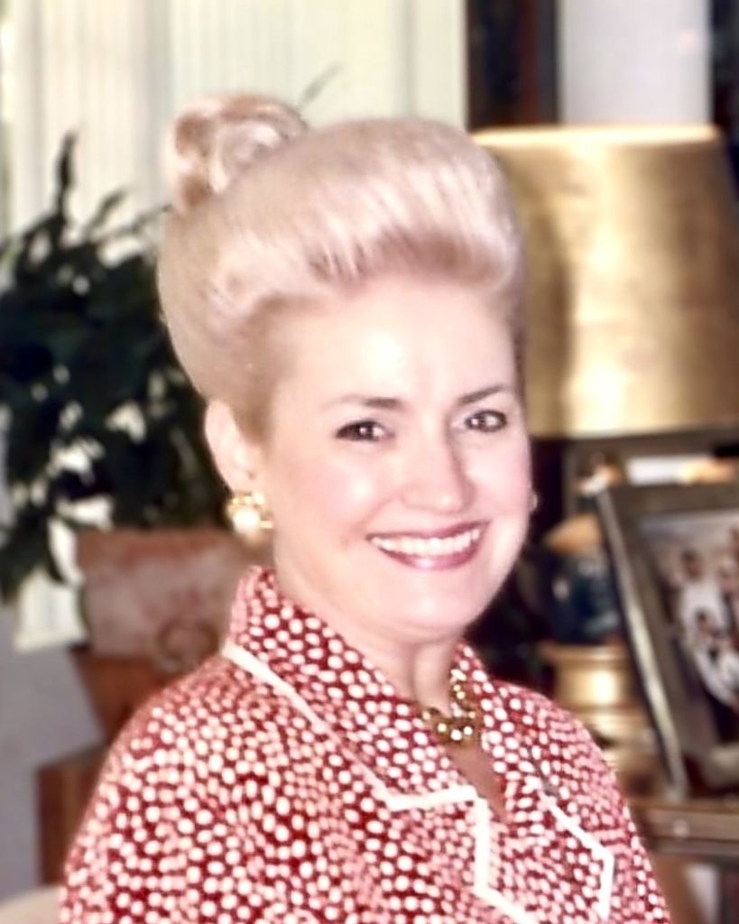 María Teresa "Chiqui" De Saro de Garza