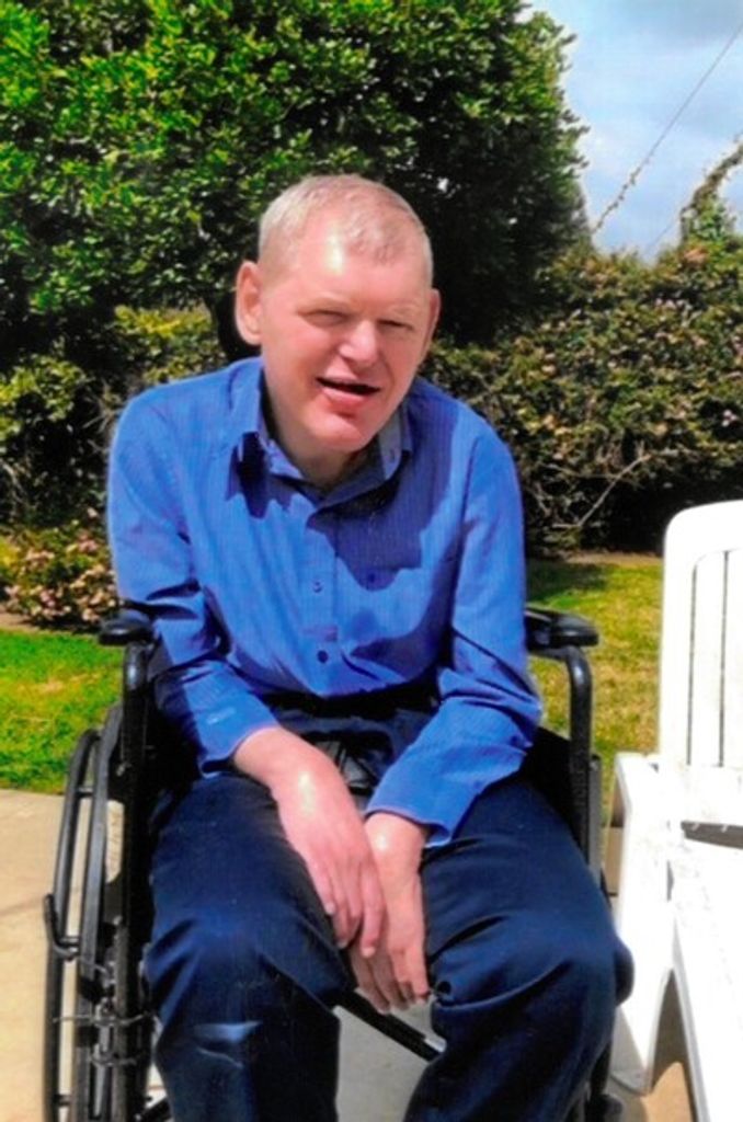 Owen Marten De Vries Profile Photo