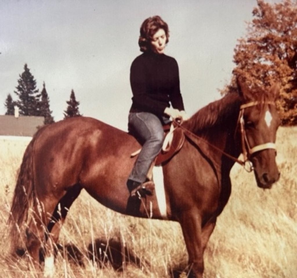 Carol Wells Snyder Woodward Profile Photo