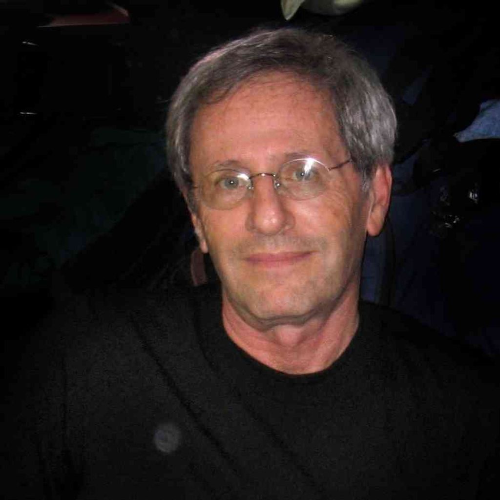 Daniel Davis Molinoff Profile Photo