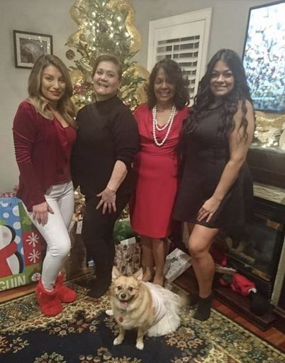 Rosa  Torres photo gallery thumbnail 10 of 20