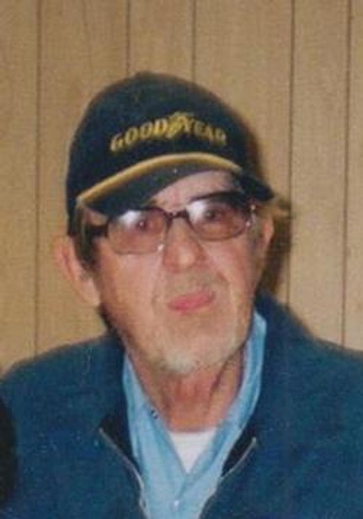 Stephan Dwight Hoeltzel Profile Photo
