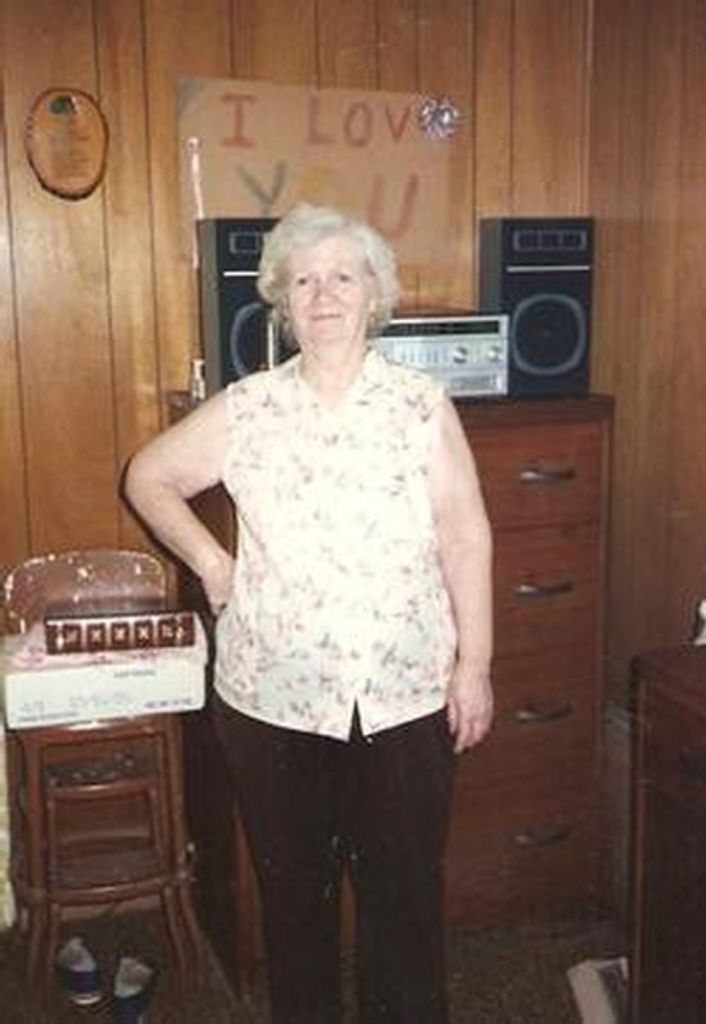 Lona Mae Simmons