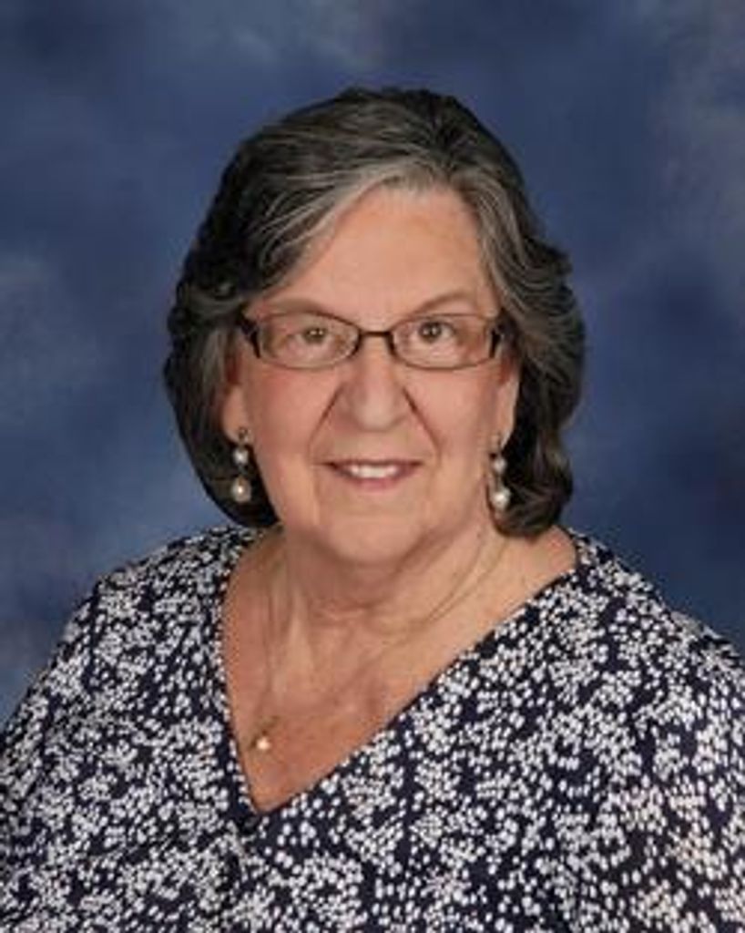 Ladena May Smith Profile Photo