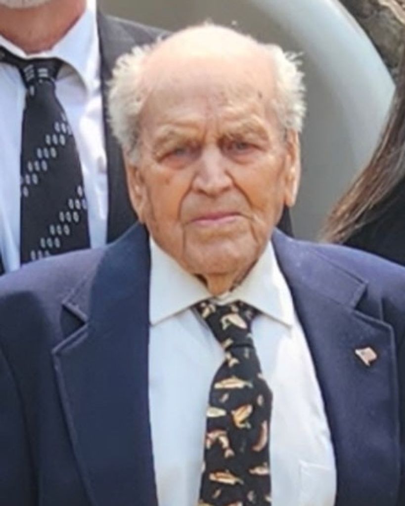Manuel Ballestero Profile Photo