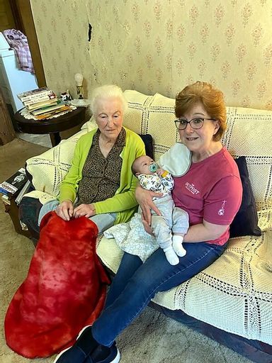 Doris Province Burleson photo gallery thumbnail 10 of 43