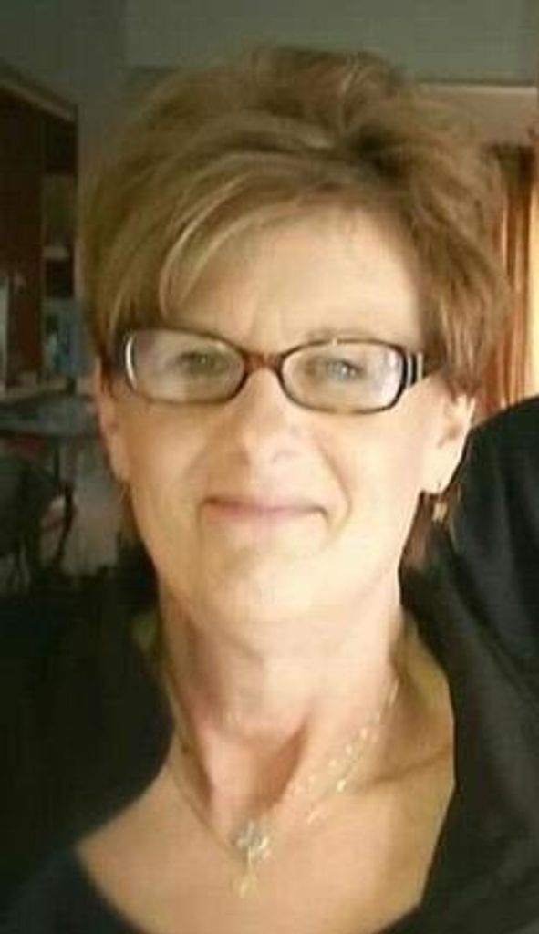 Christine P Szabo Profile Photo