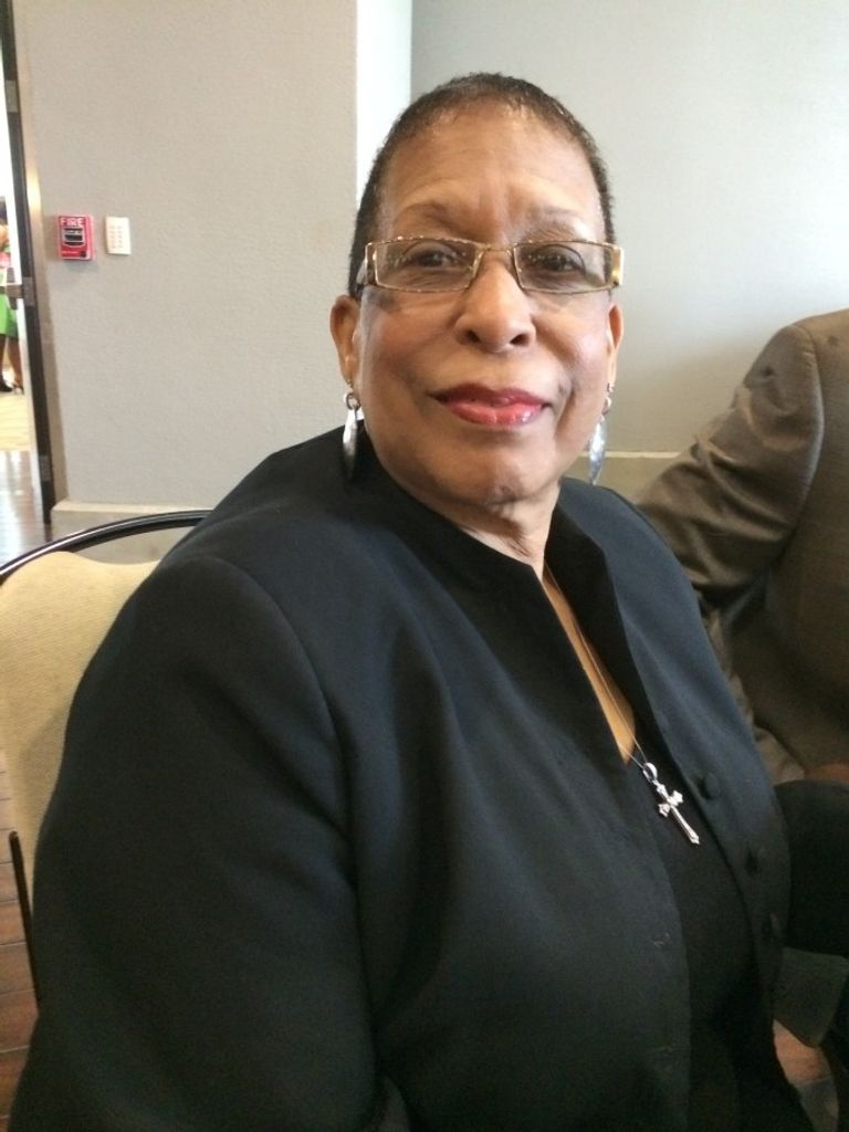 Julia Iona (Sanders)  Cammon