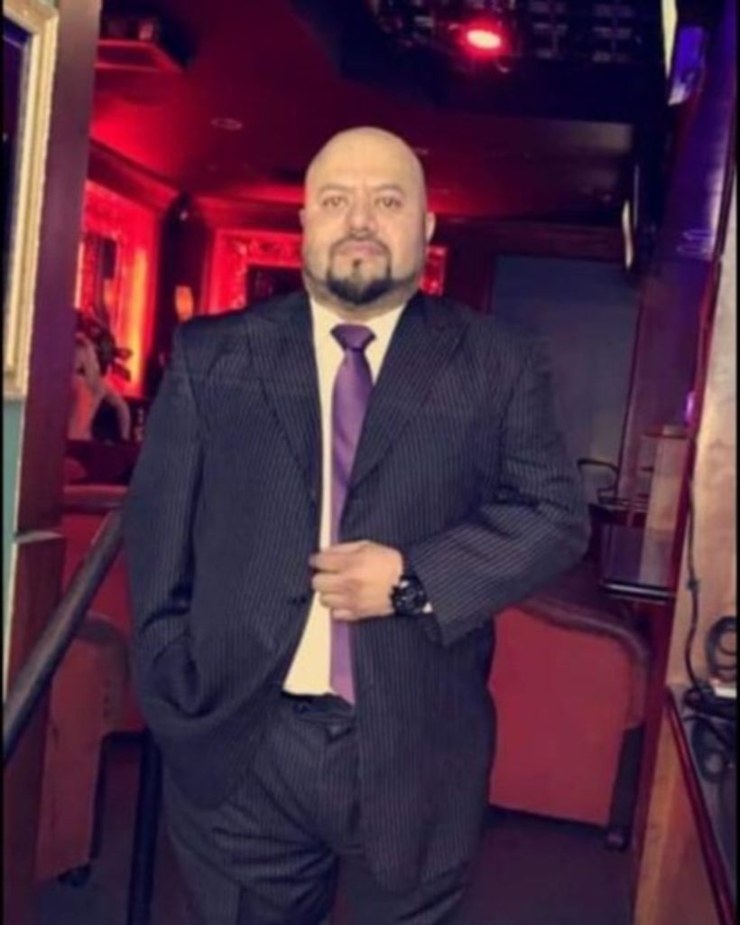Carlos Axel Garrido Flores