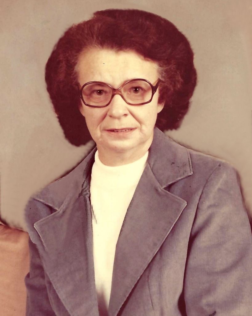 Doris M Dubois
