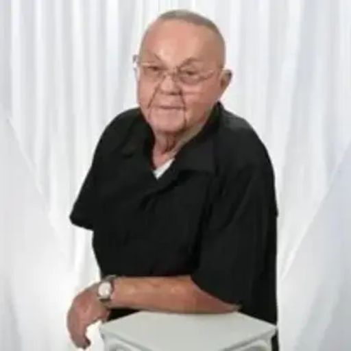 Lester Stinnett Profile Photo